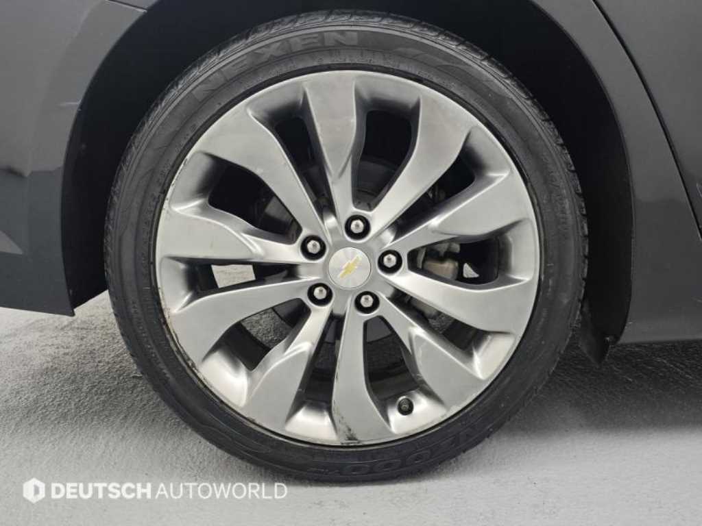 Chevrolet Malibu - Vista 5