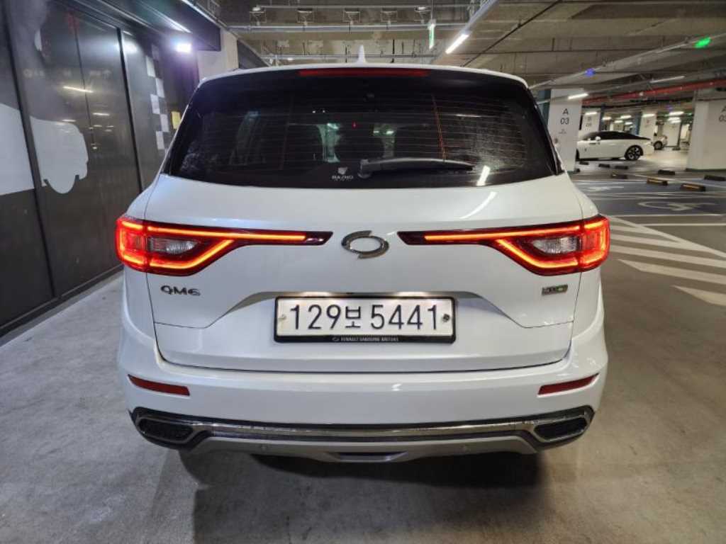 SAMSUNG QM6 - Vista 4