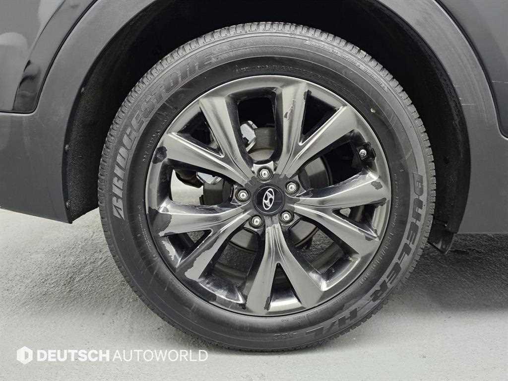 HYUNDAI Santa Fe - Vista 5