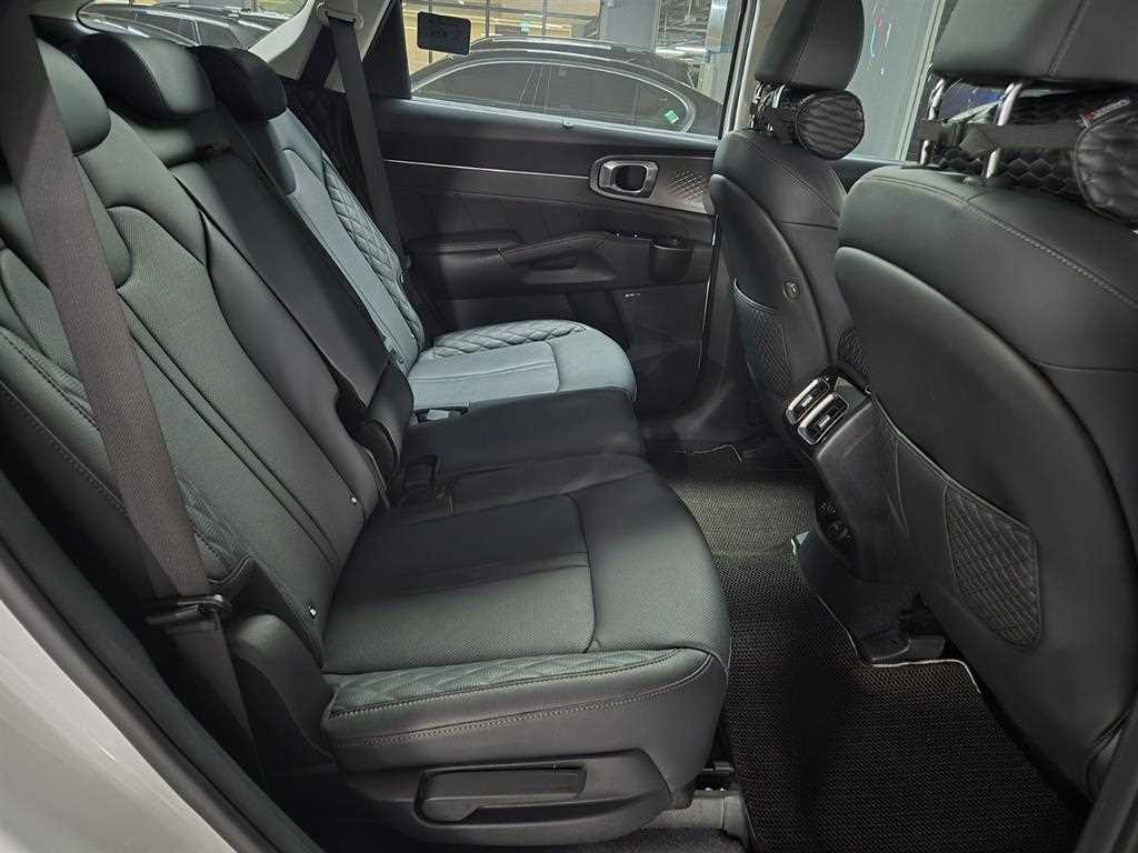 KIA Sorento - Vista 9