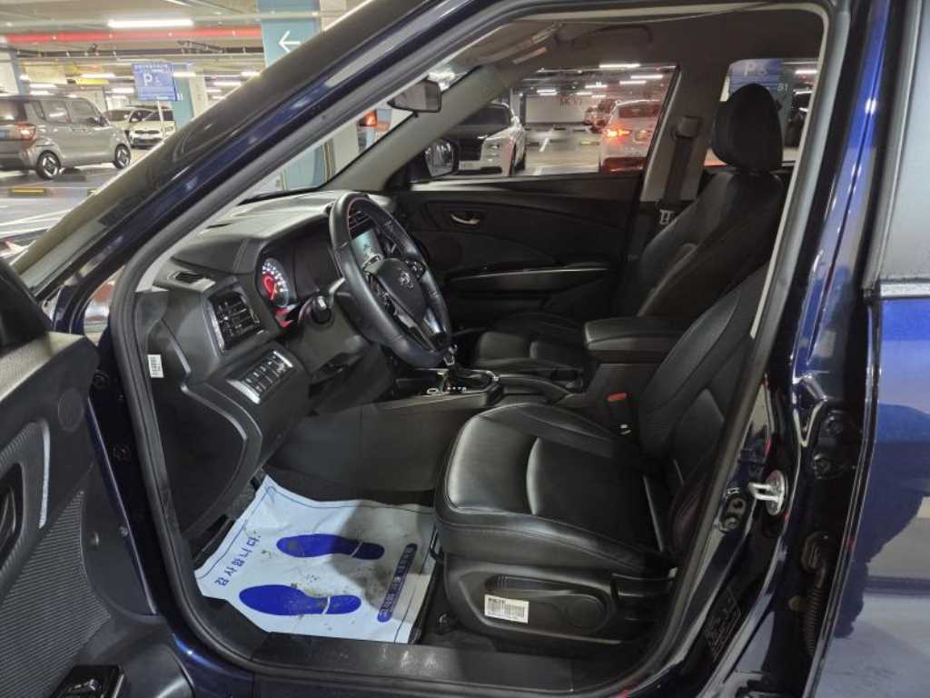 Ssangyong Tivoli - Vista 7