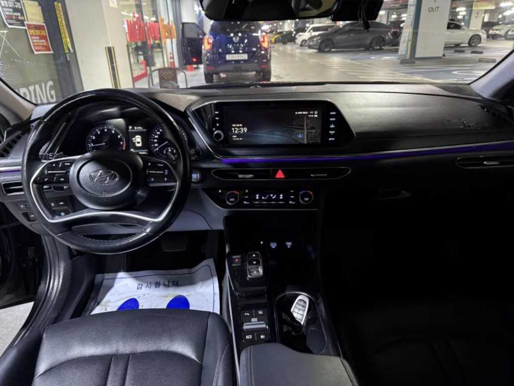 HYUNDAI Sonata - Vista 6