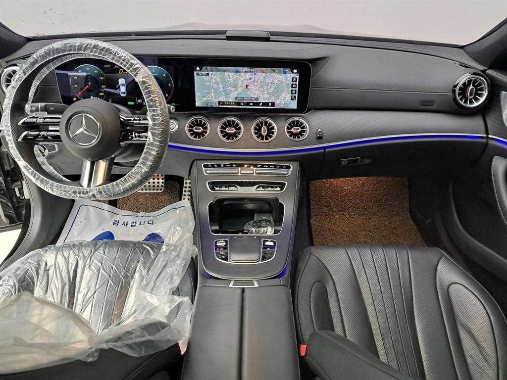 Mercedes Benz CLS Class - Vista 6