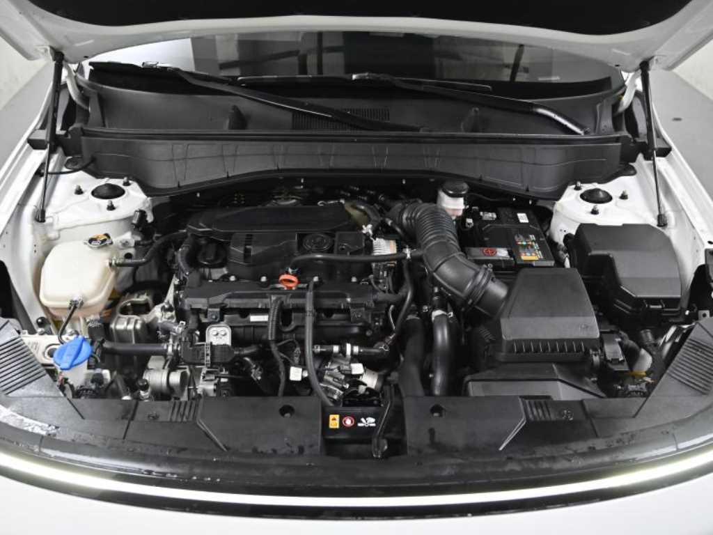 HYUNDAI Kona - Vista 6