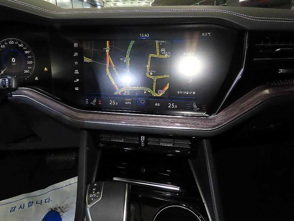 Volkswagen Touareg - Vista 11