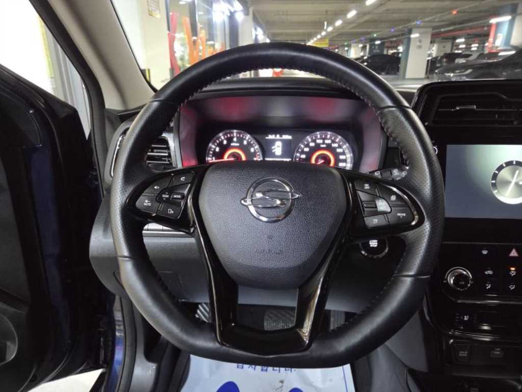 Ssangyong Tivoli - Vista 10