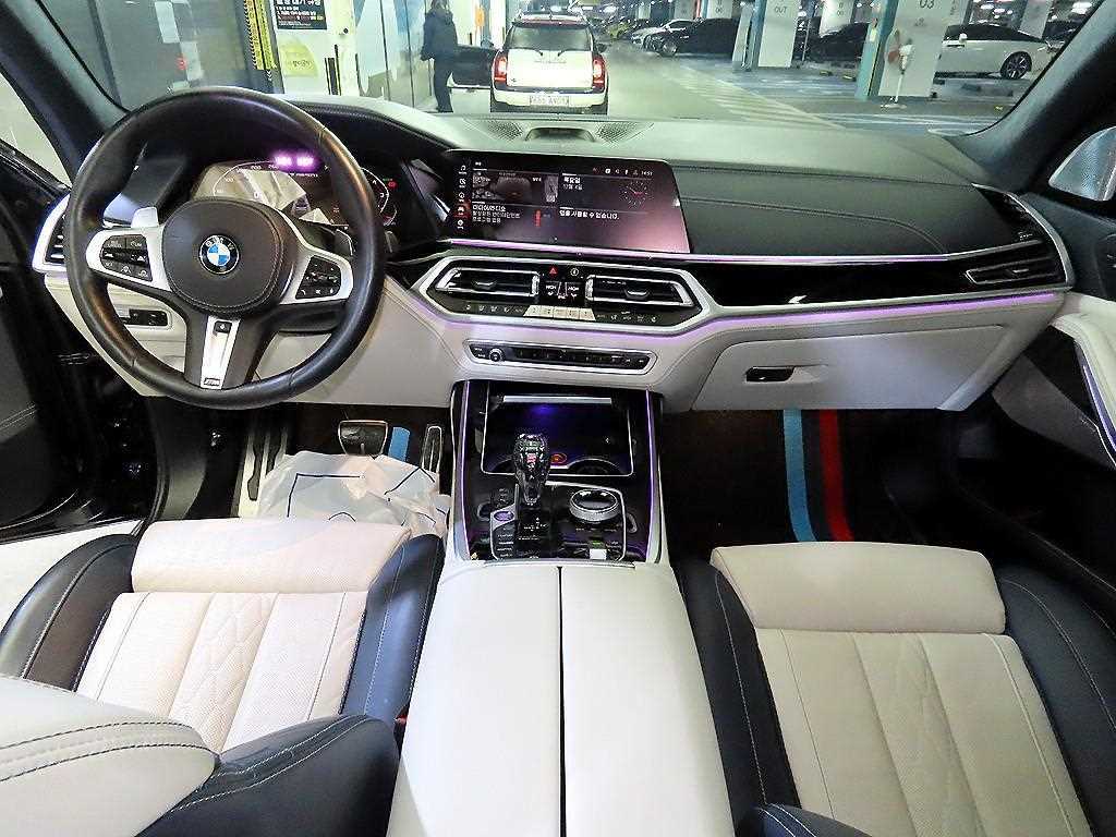 BMW X7 - Vista 10