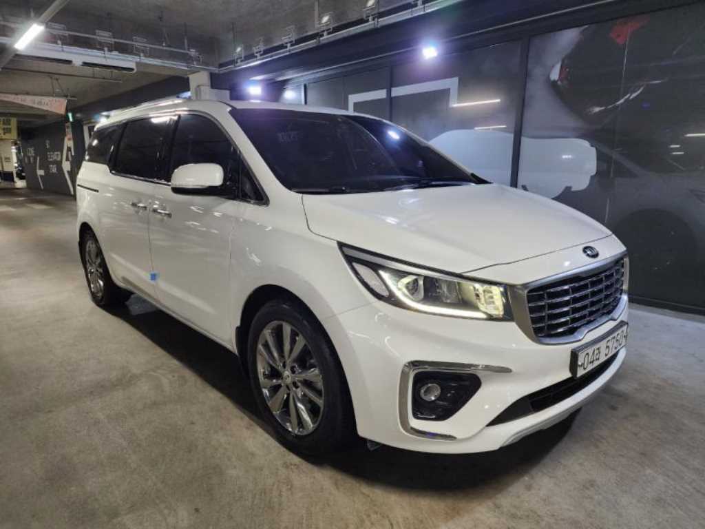 KIA Carnival - Vista 2