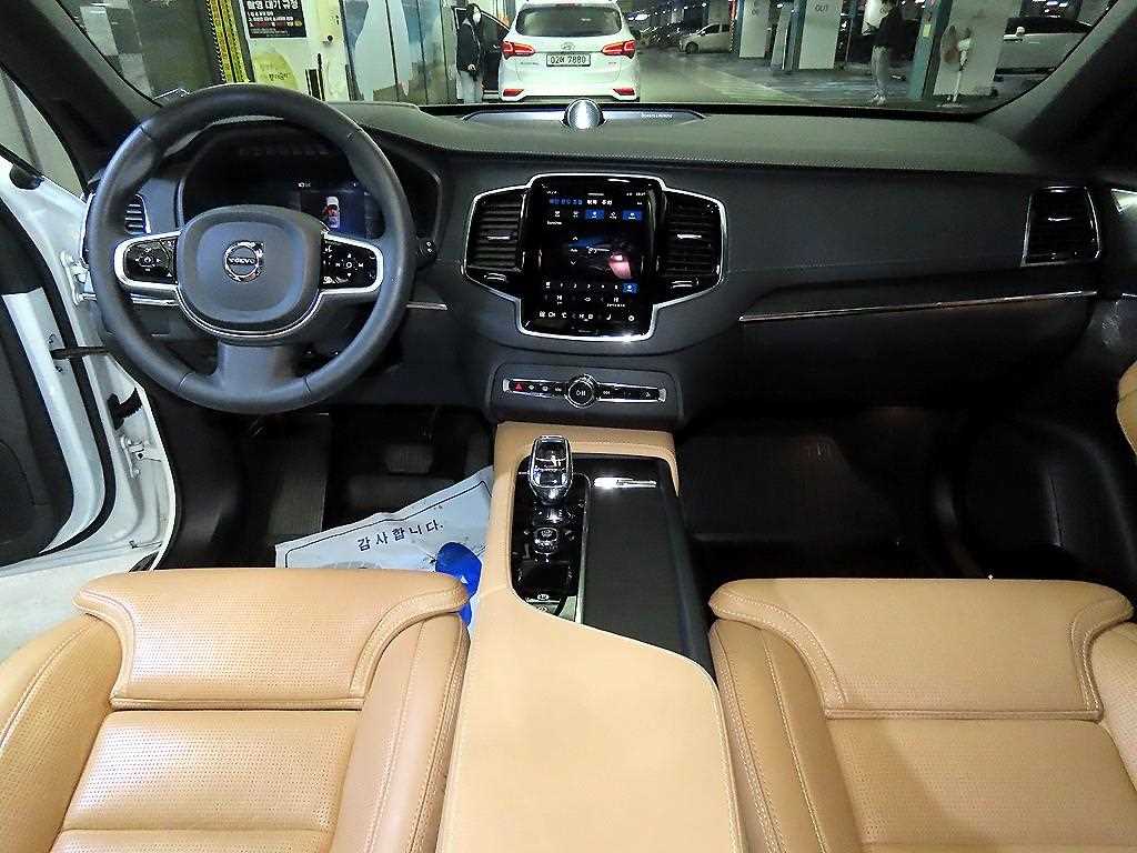 Volvo XC90 - Vista 10