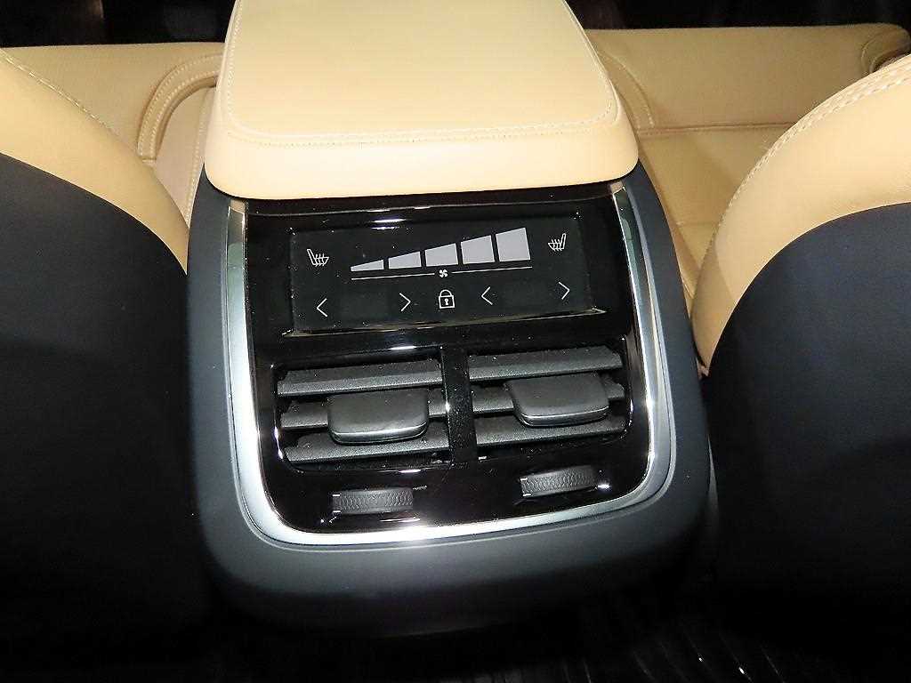 Volvo XC90 2023 Blanco - Importación desde Corea - HF Imports Iquique - Foto 14