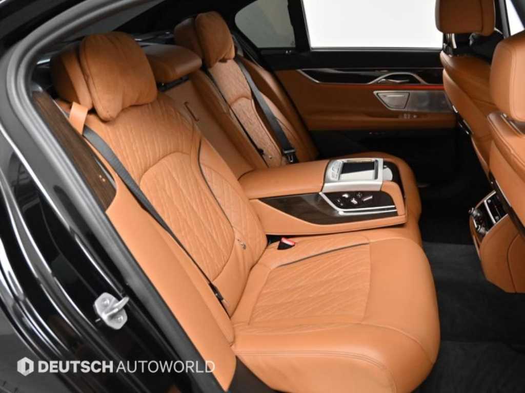 BMW 7 Series - Vista 12