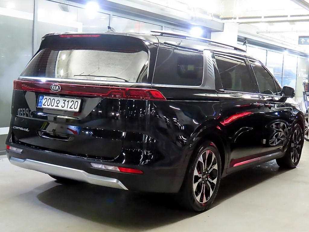 KIA Carnival - Vista 4