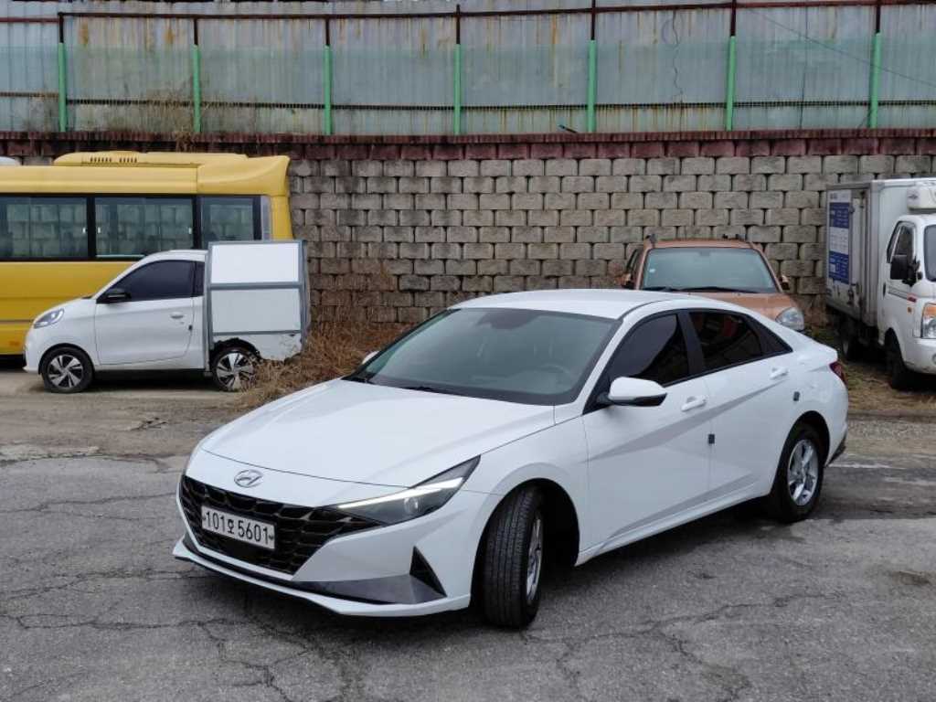 HYUNDAI Avante 2021 Blanco - Importación desde Corea - HF Imports Iquique - Foto 1