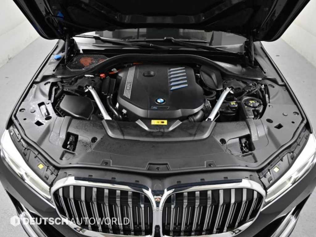 BMW 7 Series - Vista 6