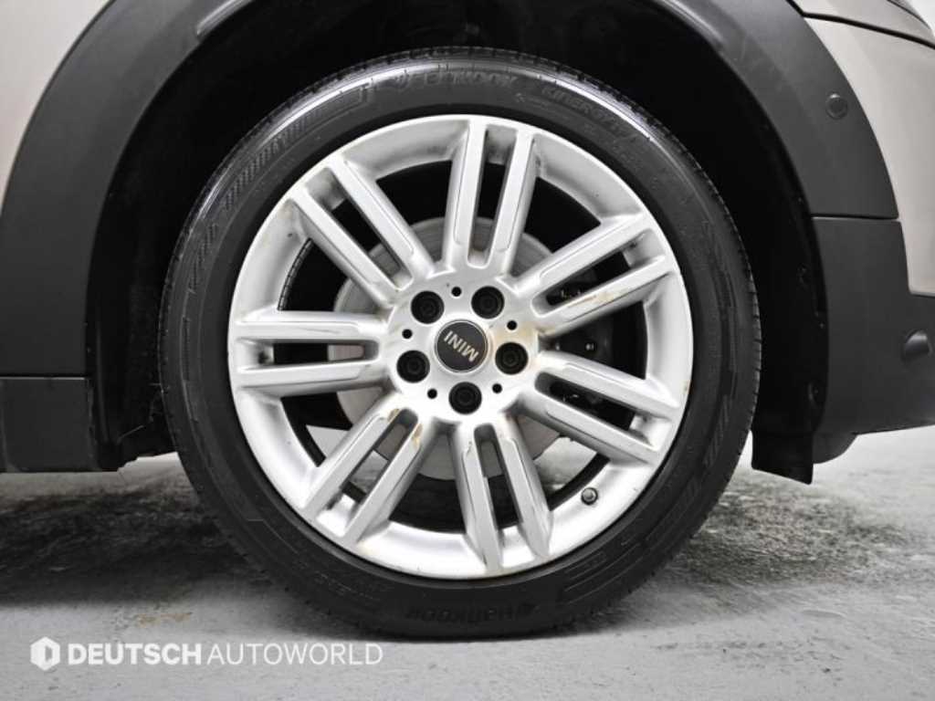 Mini Countryman - Vista 5