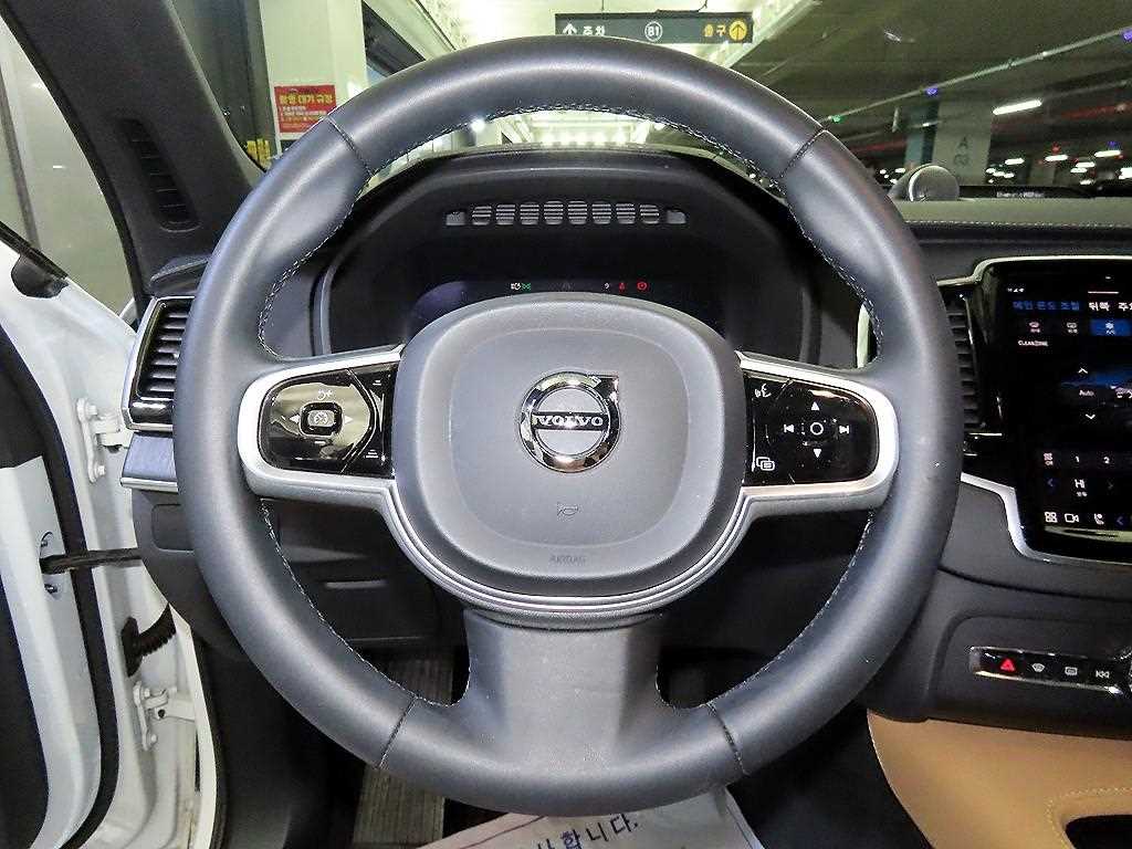 Volvo XC90 - Vista 8