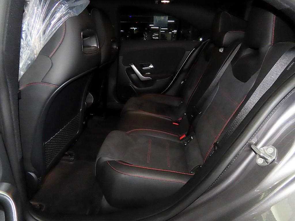 Mercedes Benz CLA Class - Vista 7