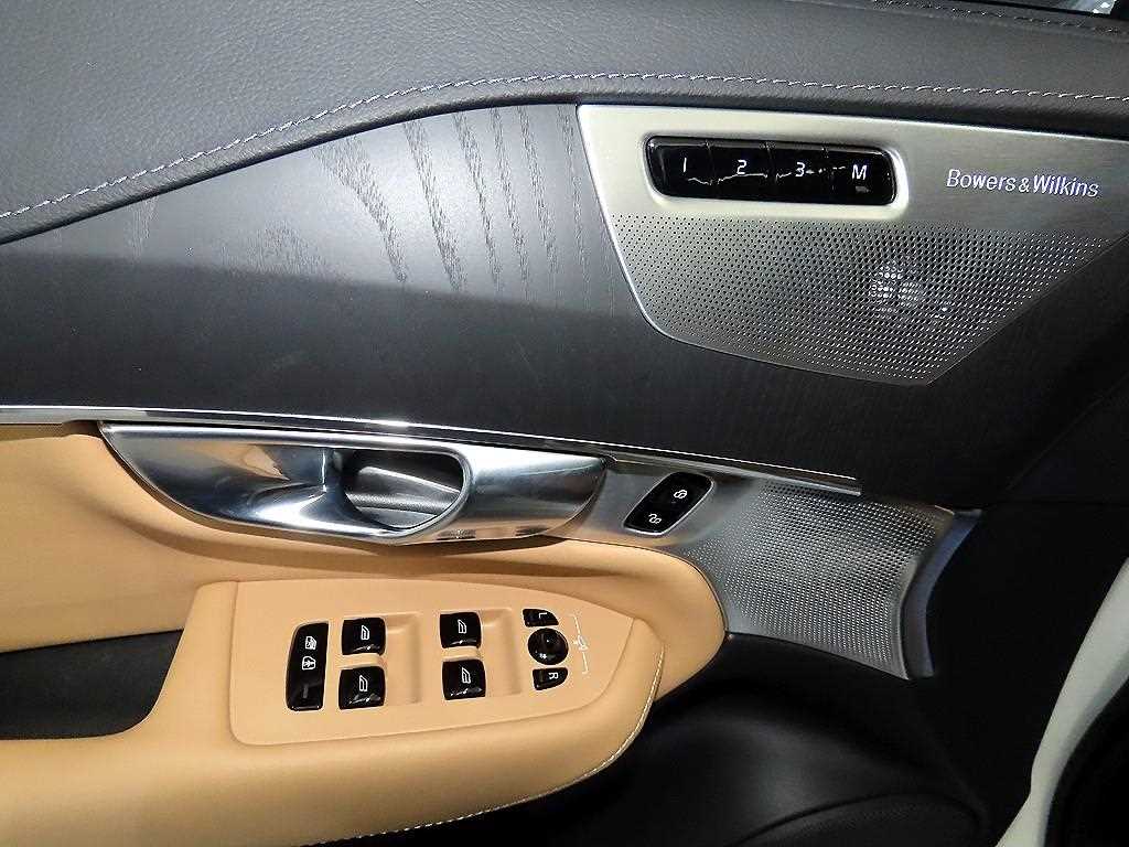 Volvo XC90 2023 Blanco - Importación desde Corea - HF Imports Iquique - Foto 13