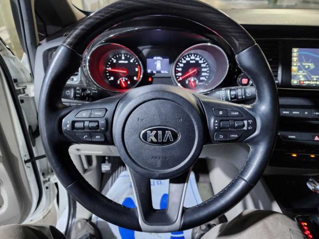 KIA Carnival 2019 - Importación desde Corea - HF Imports Iquique - Foto 13