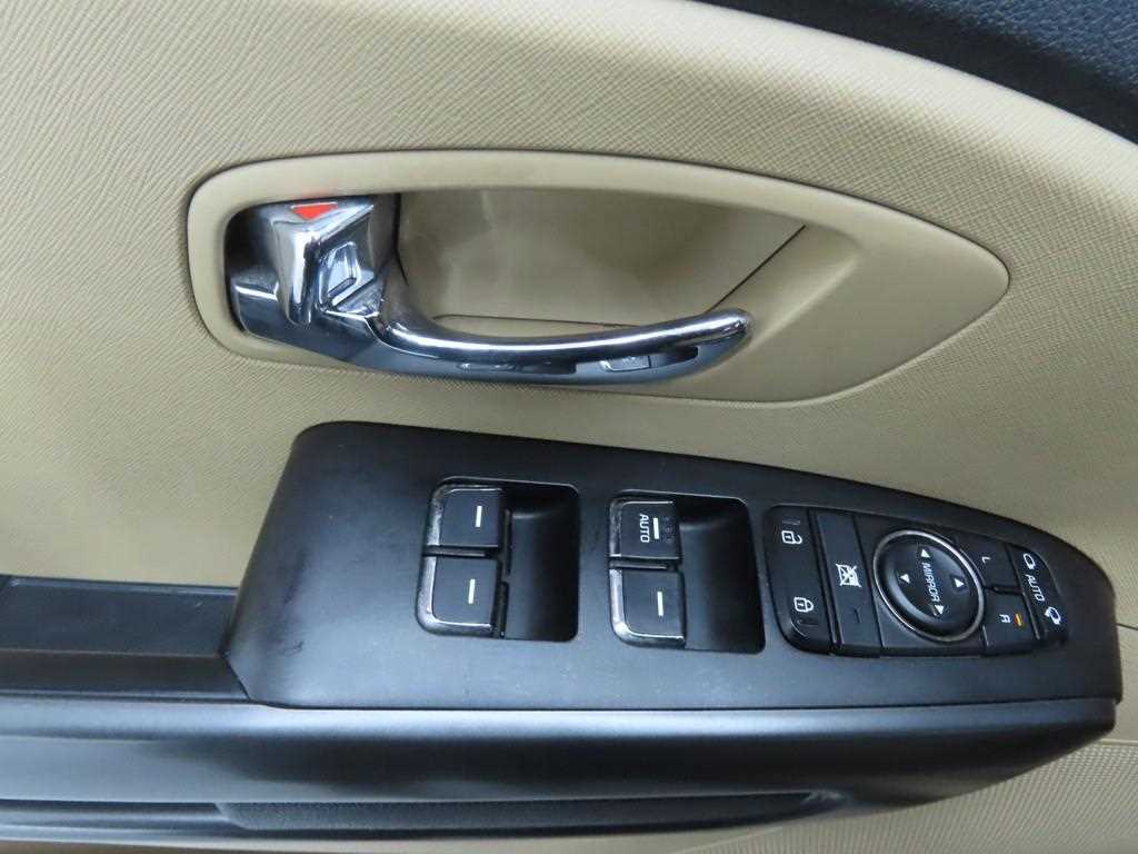 KIA Carnival - Vista 9