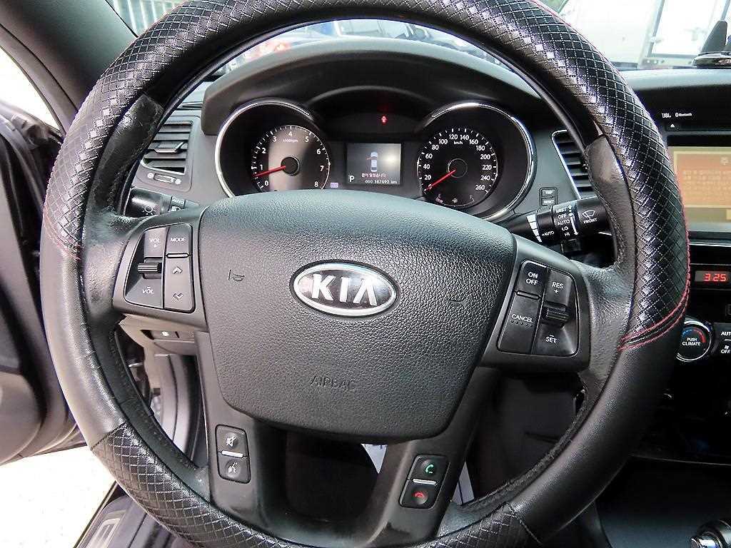 KIA K7 - Vista 8