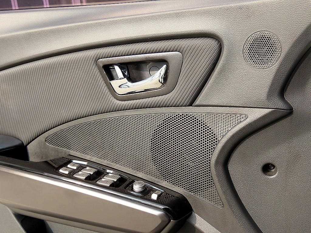 Ssangyong Tivoli - Vista 11