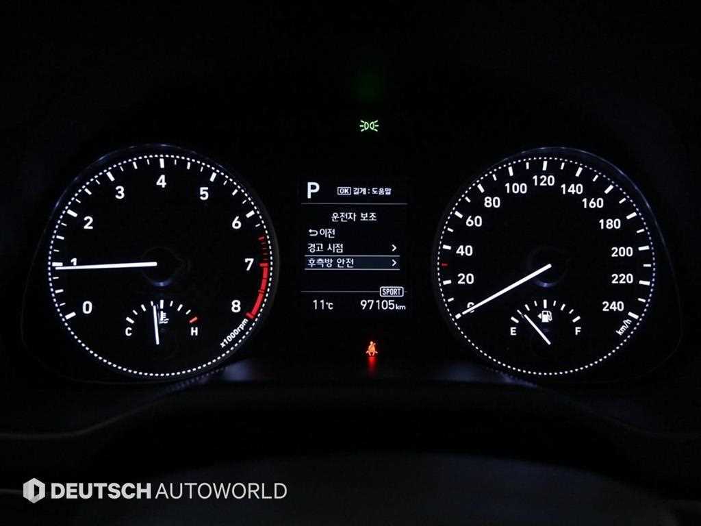 HYUNDAI Avante - Vista 8