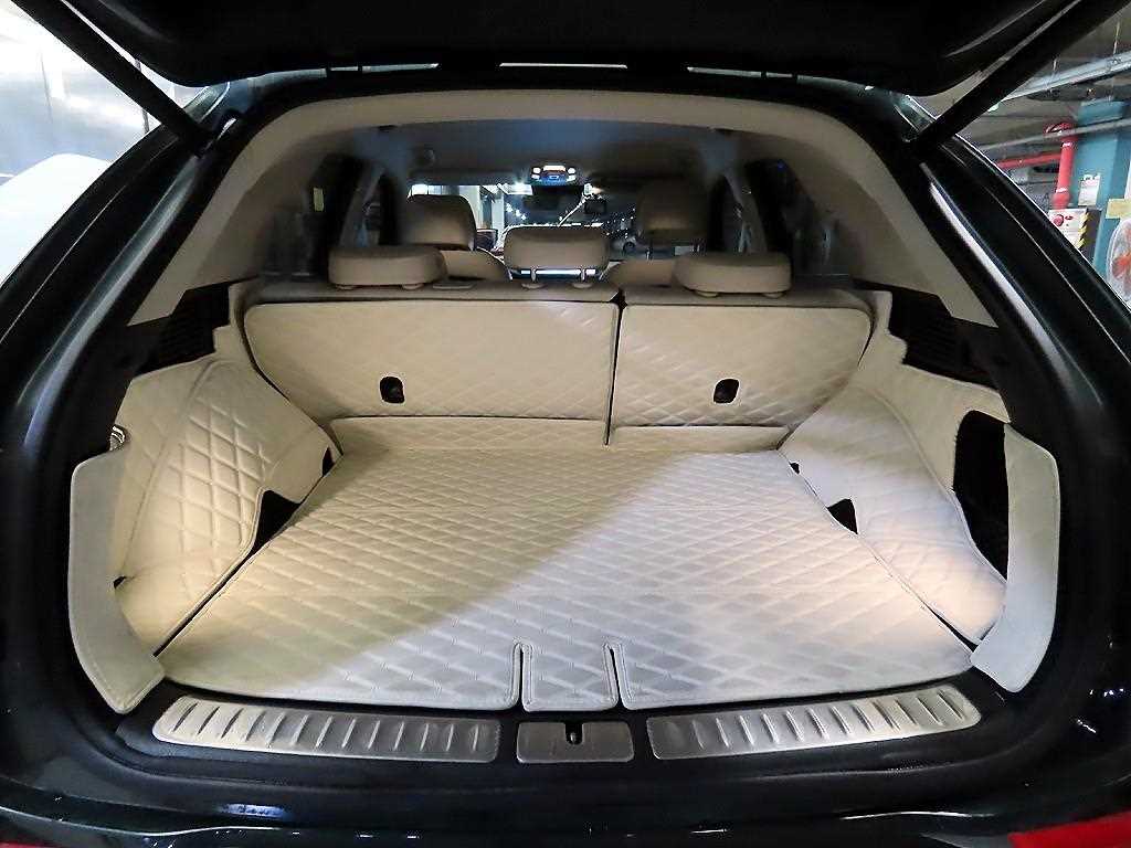 Genesis GV70 2023 Verde - Importación desde Corea - HF Imports Iquique - Foto 16