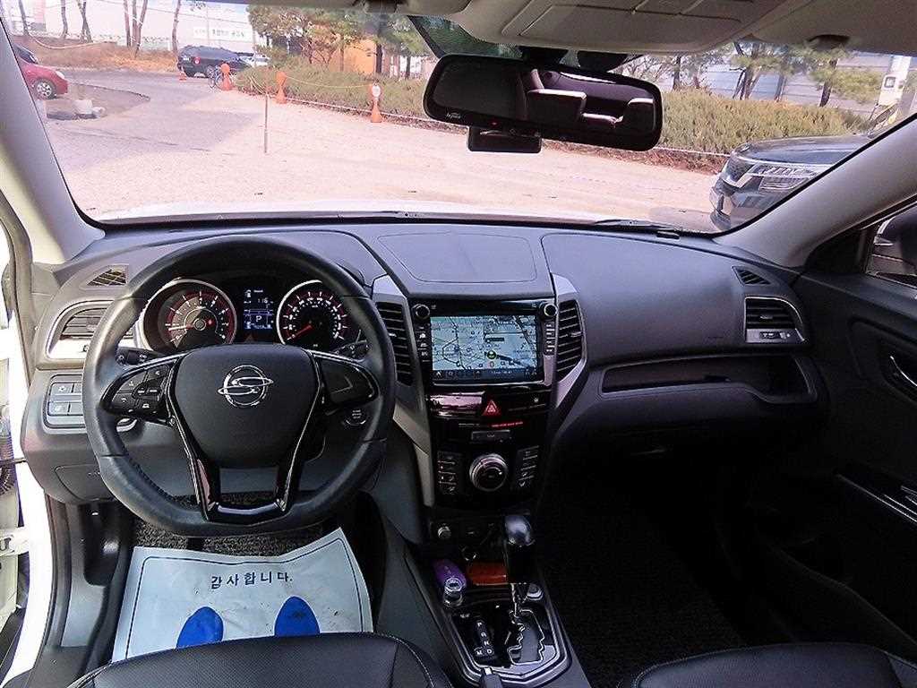 Ssangyong Tivoli - Vista 7