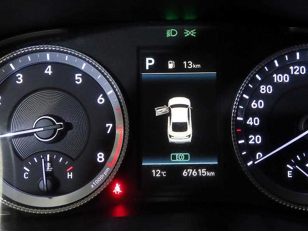 HYUNDAI Sonata - Vista 9