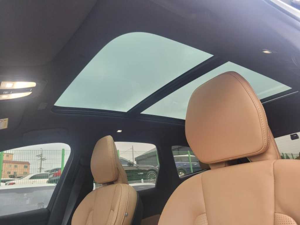 Volvo XC60 2022 - Importación desde Corea - HF Imports Iquique - Foto 13