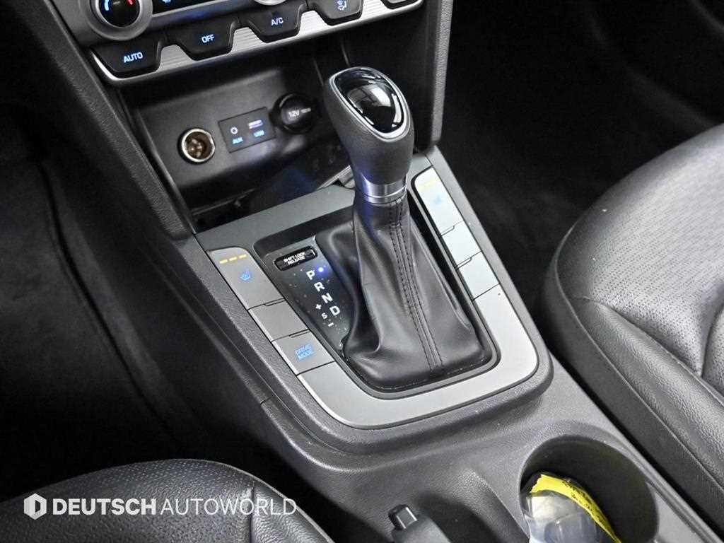 HYUNDAI Avante - Vista 9