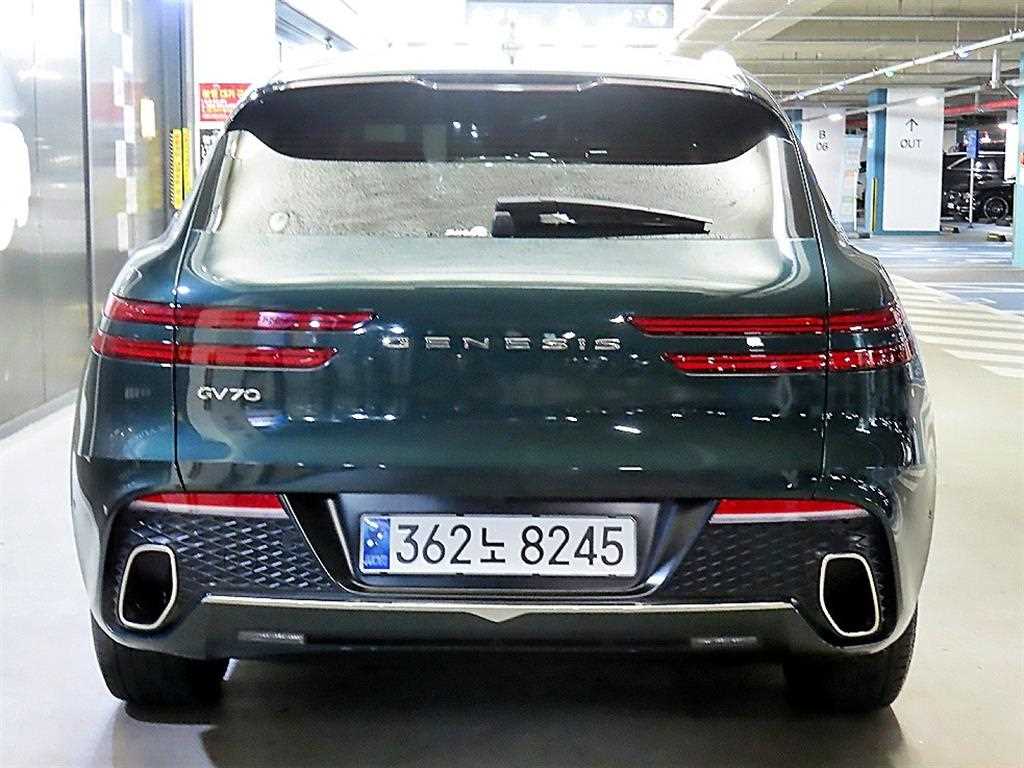 Genesis GV70 - Vista 5