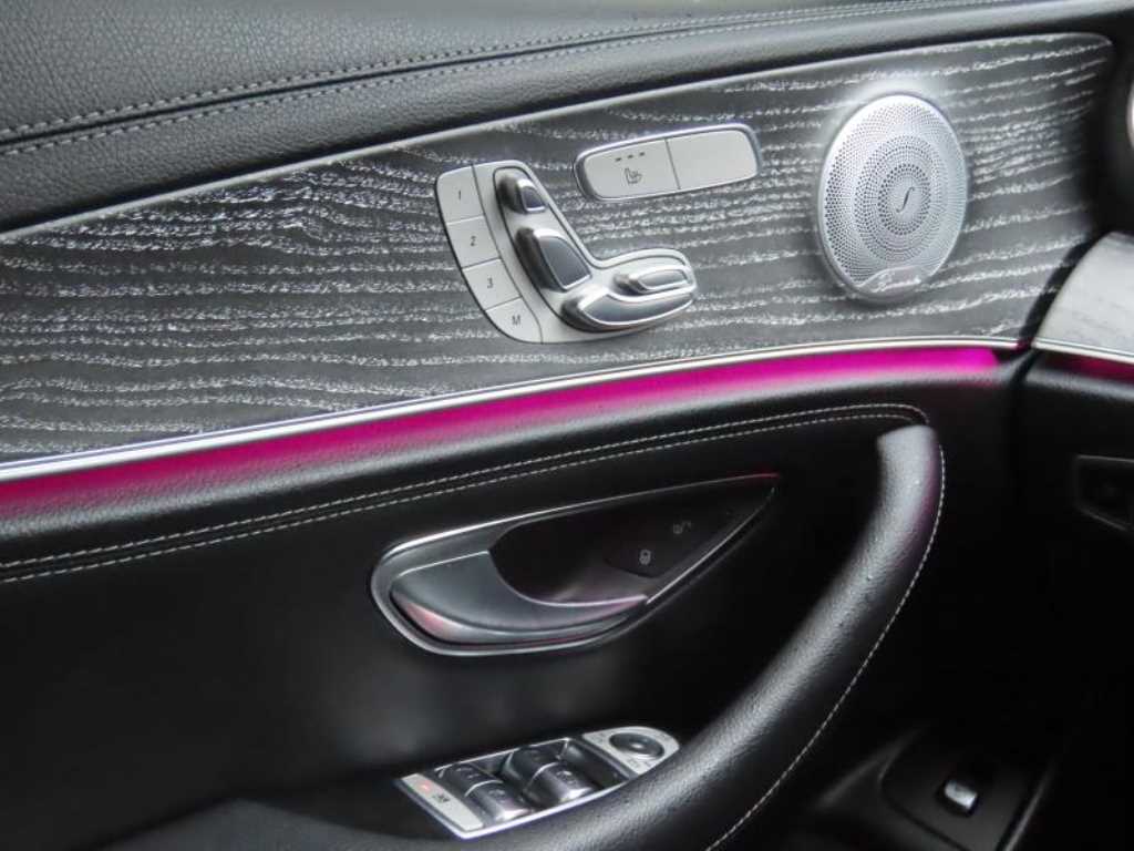 Mercedes Benz E class - Vista 11