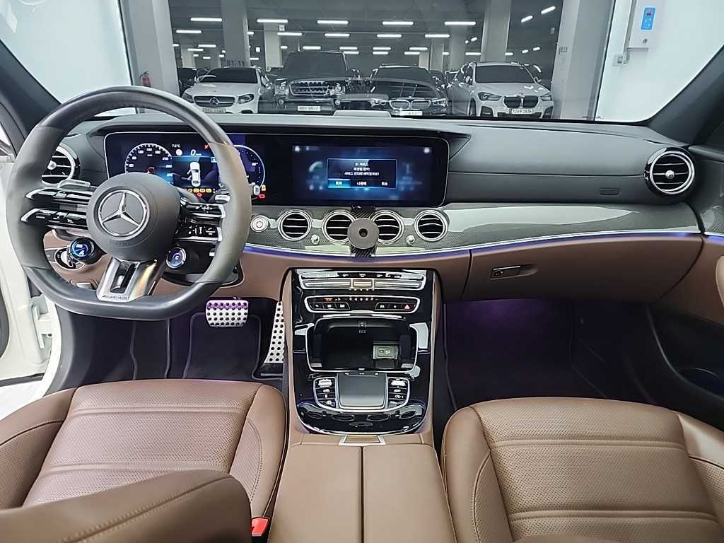 Mercedes Benz E class - Vista 7