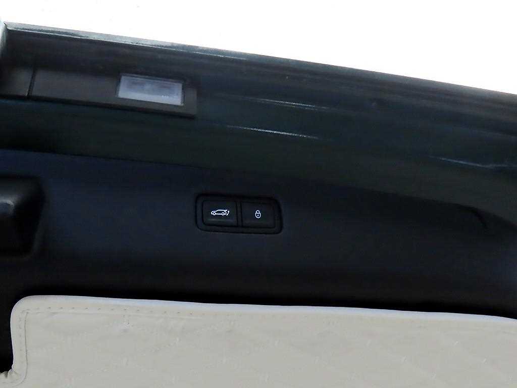 Genesis GV70 2023 Verde - Importación desde Corea - HF Imports Iquique - Foto 15