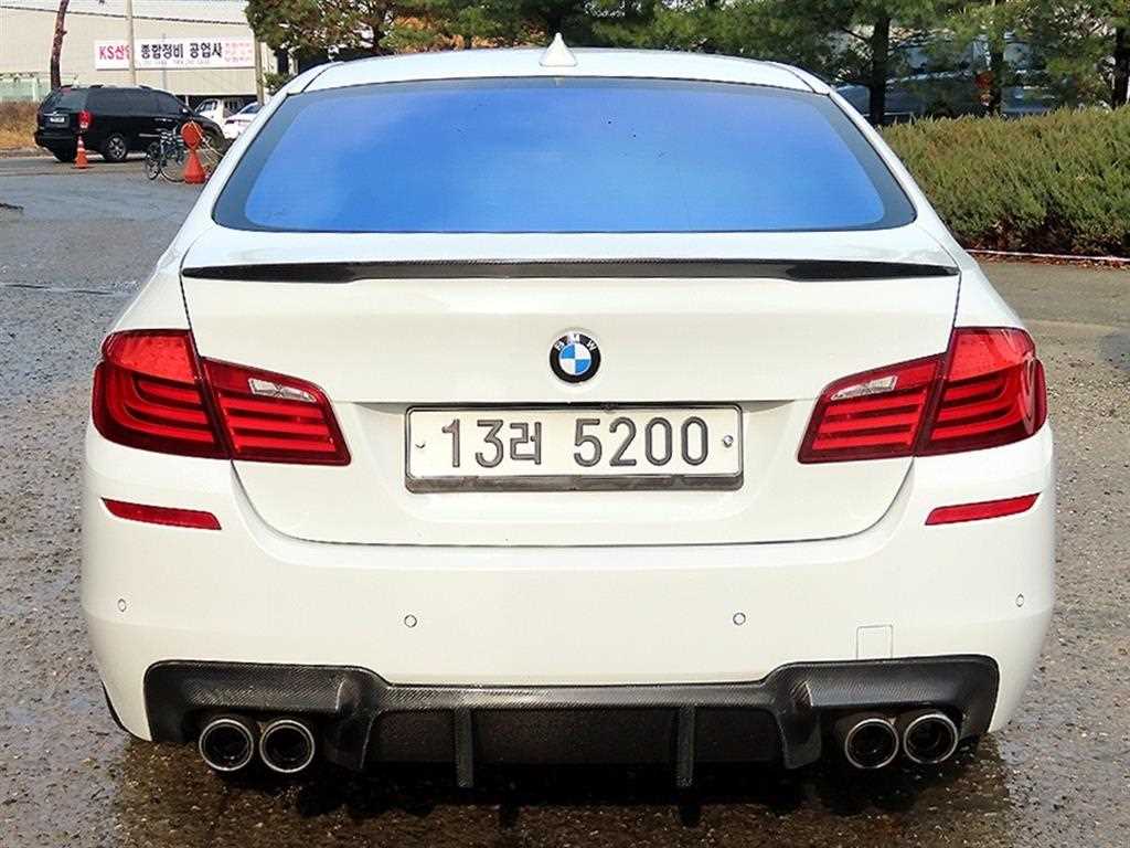 BMW 5 Series - Vista 4