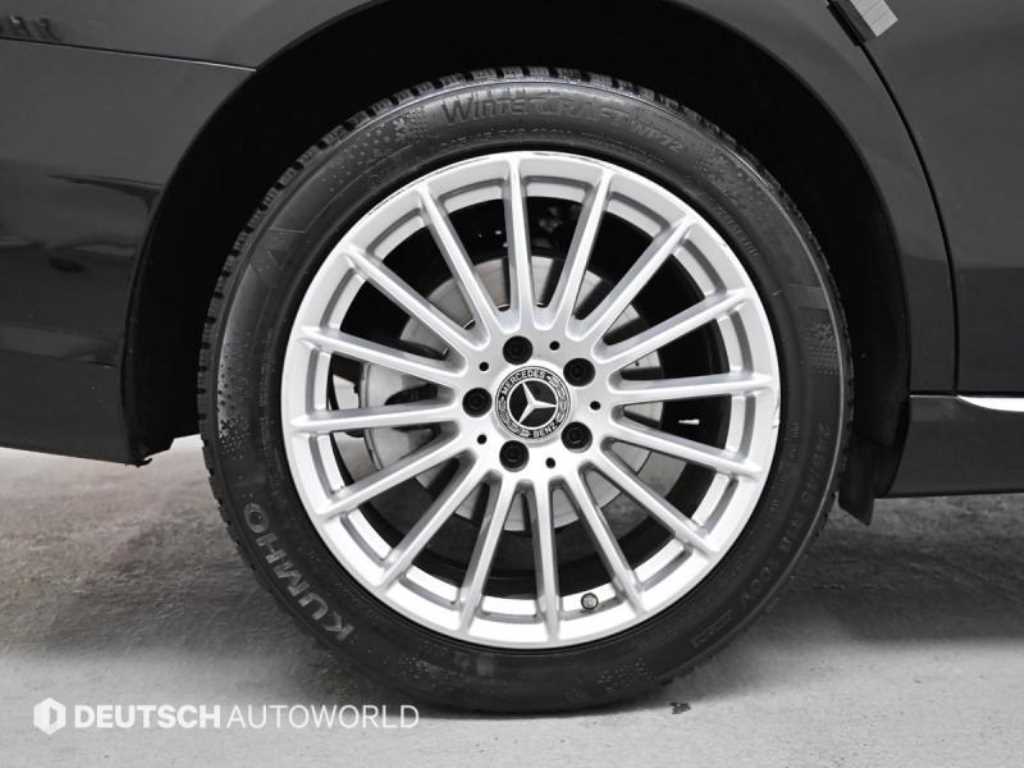 Mercedes Benz E class - Vista 5