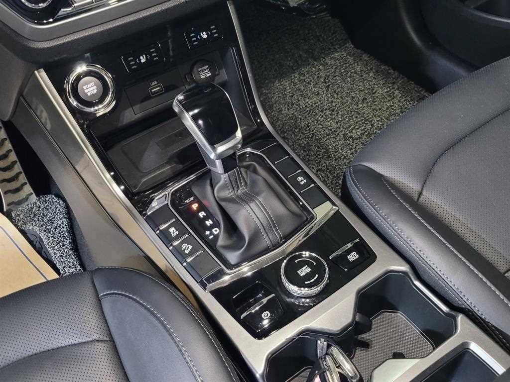 Ssangyong Korando - Vista 12