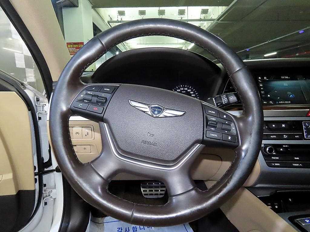 Genesis G80 - Vista 8