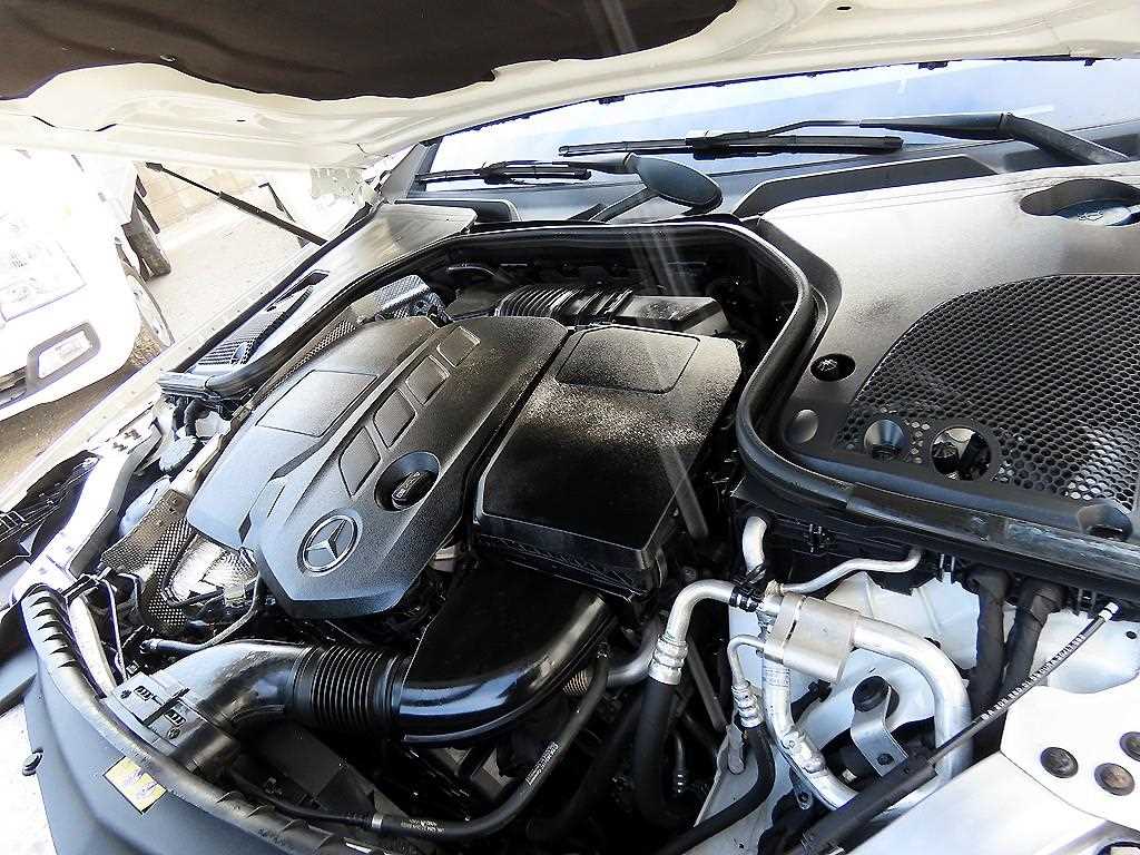 Mercedes Benz E class 2017 Blanco - Importación desde Corea - HF Imports Iquique - Foto 19