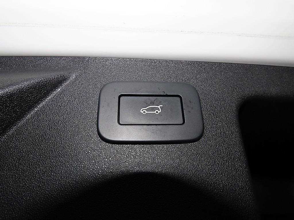 Land Rover Discovery 2023 Blanco - Importación desde Corea - HF Imports Iquique - Foto 14