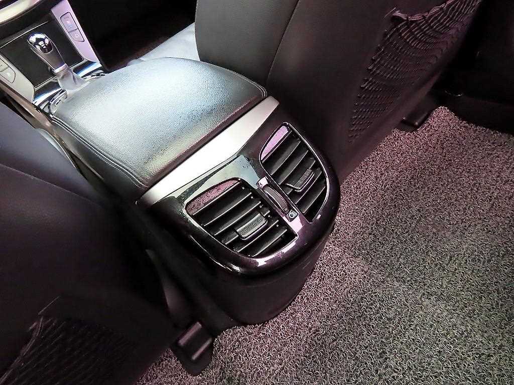 HYUNDAI i40 2014 Blanco - Importación desde Corea - HF Imports Iquique - Foto 17