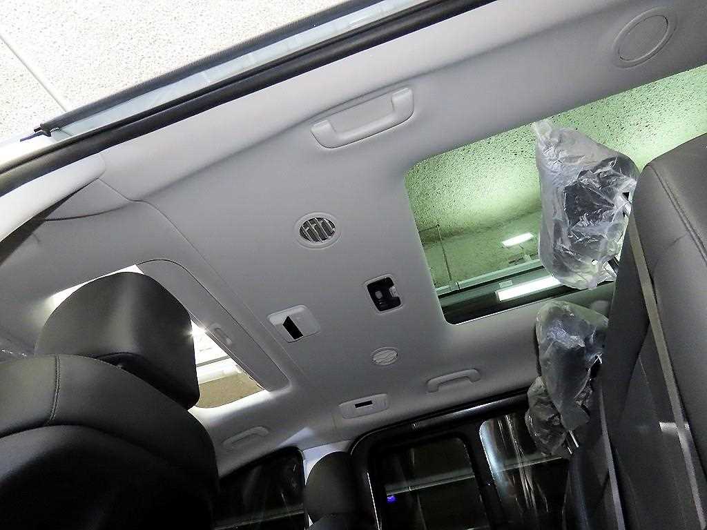 HYUNDAI Staria 2025 Blanco - Importación desde Corea - HF Imports Iquique - Foto 16