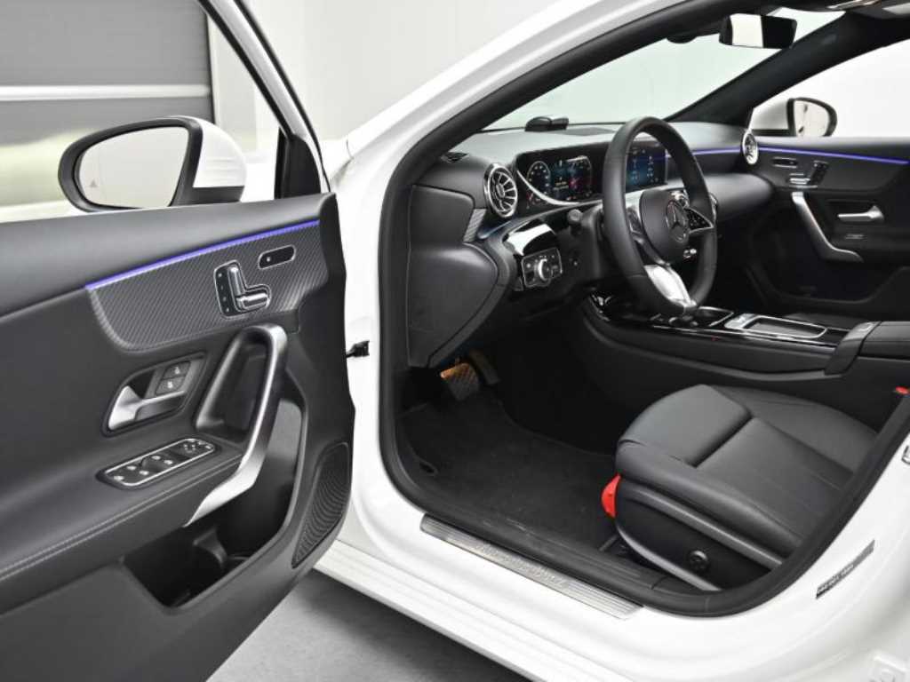 Mercedes Benz A Class - Vista 11