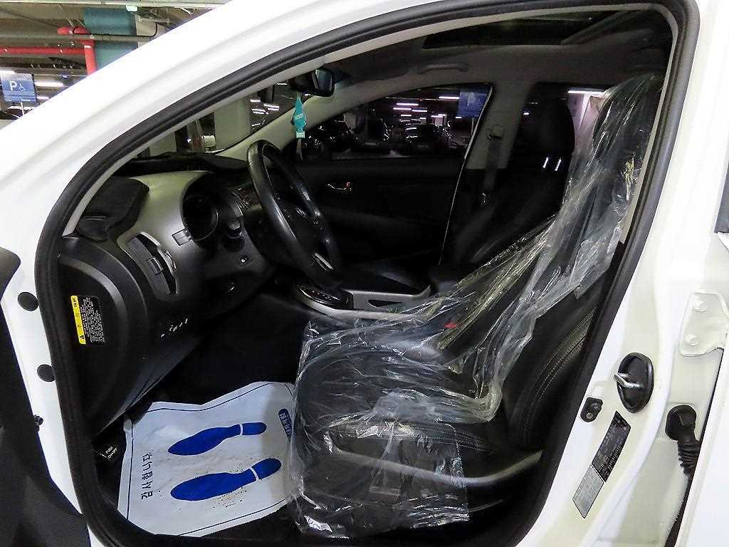 KIA Sportage - Vista 6