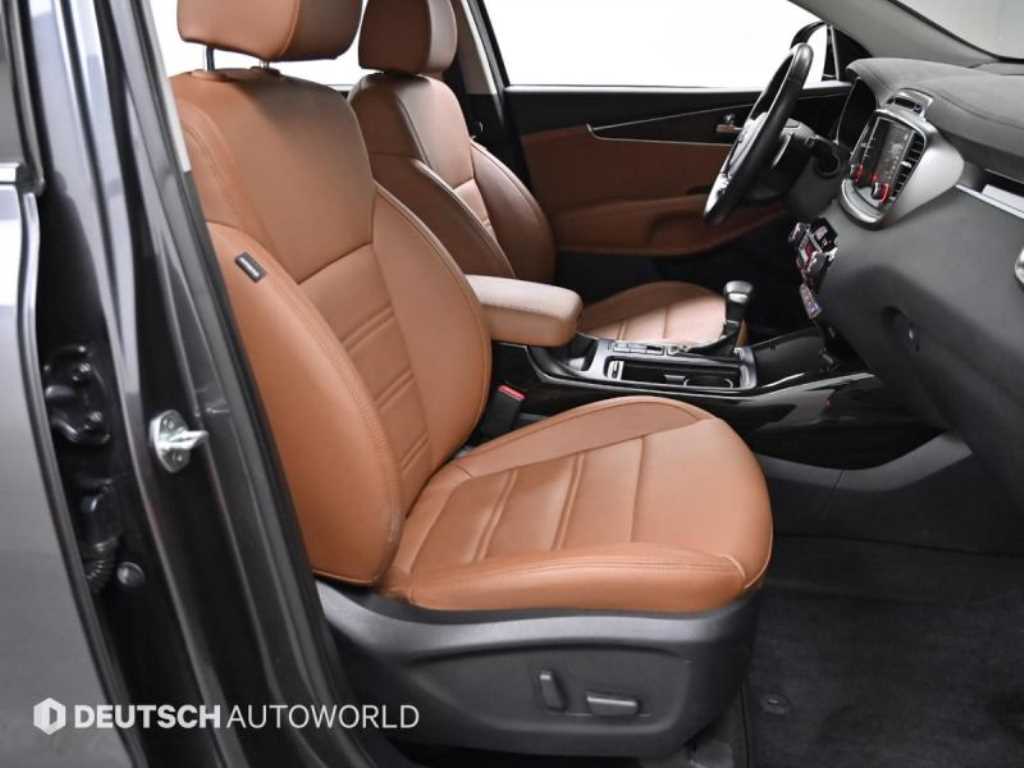 KIA Sorento - Vista 10