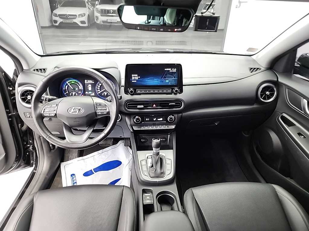 HYUNDAI Kona - Vista 7