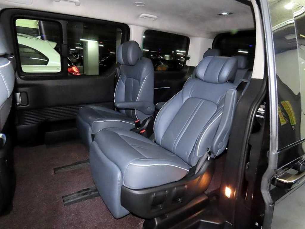 HYUNDAI Staria - Vista 7