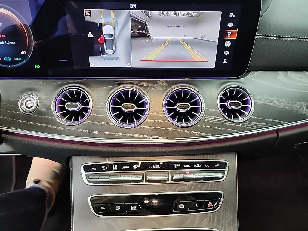 Mercedes Benz E class - Vista 10